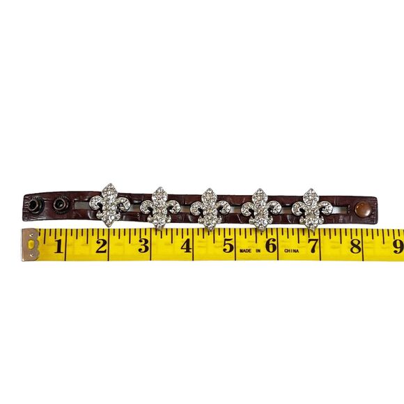 Brown Leather Bracelet w Rhinestone Fleur De Lis Rocker Chic Double Row Station - Picture 10 of 10
